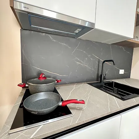 White Arena Apartamento Golem (Tirana)