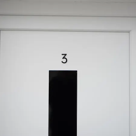 White Arena Apartman