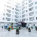 White Arena Apartment
