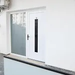 White Arena Apartment *