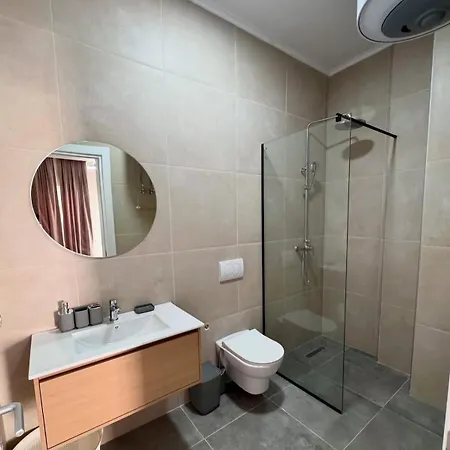 Apartment White Arena *