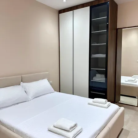 Apartament White Arena