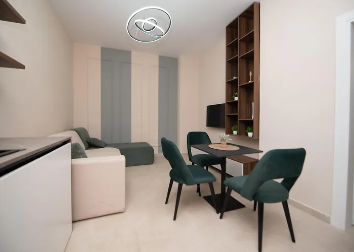 White Arena * Golem (Tirana)