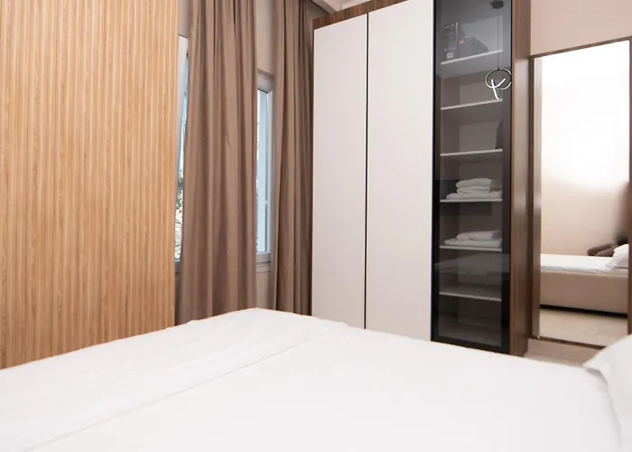 Apartment White Arena