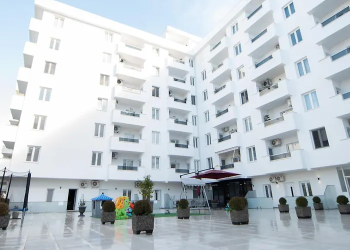 White Arena Golem (Tirana)