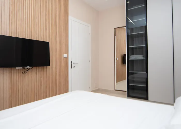 Apartment White Arena *