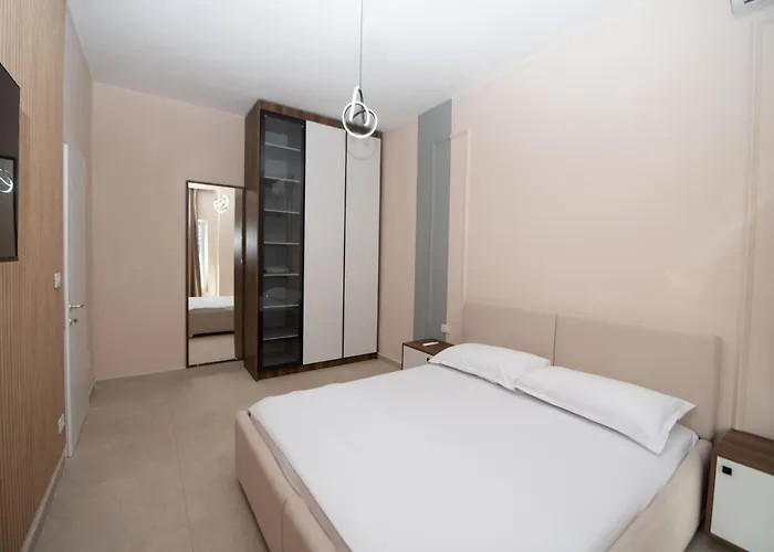 Apartment White Arena Golem (Tirana)